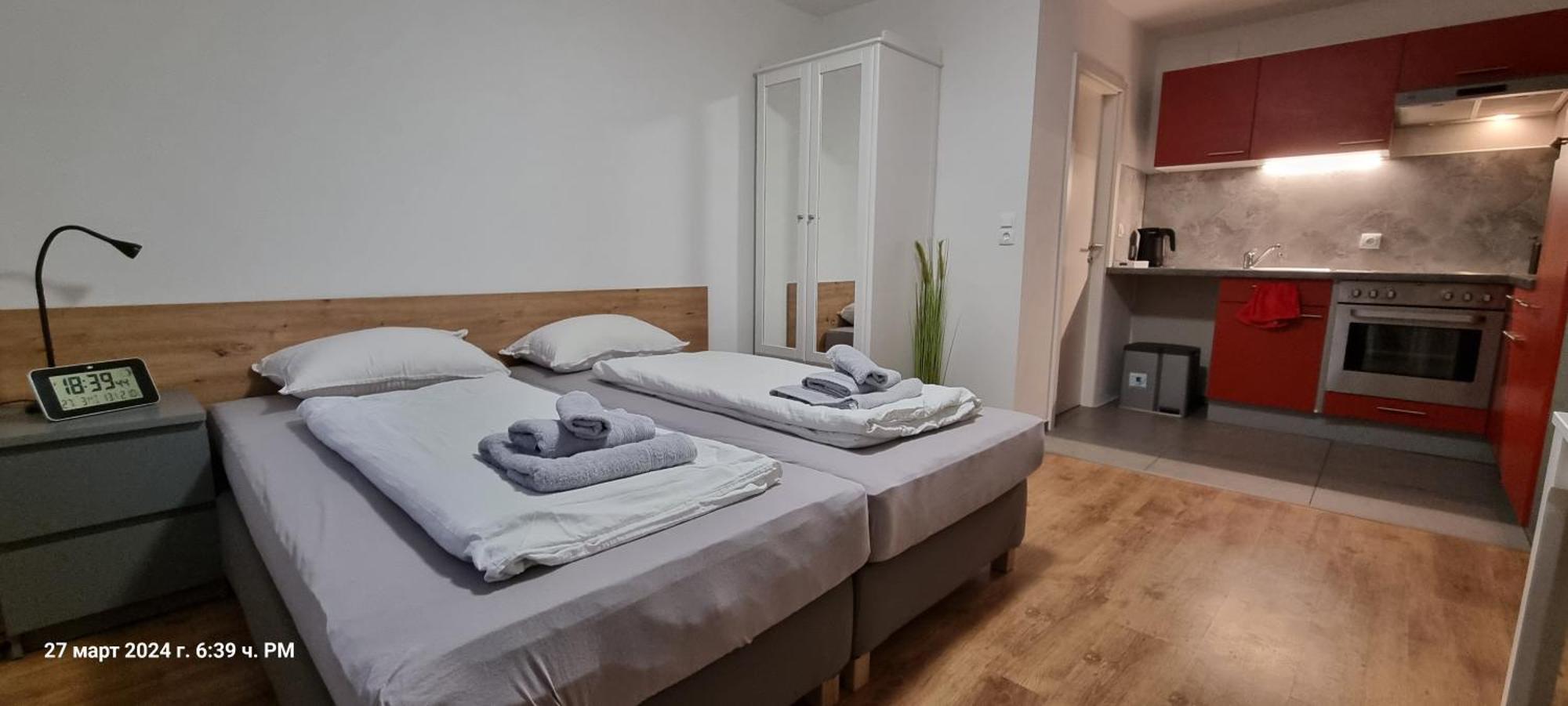Studio Apartment Naehe S-Bahn Inklusive Parkplatz Oberesslingen Esterno foto